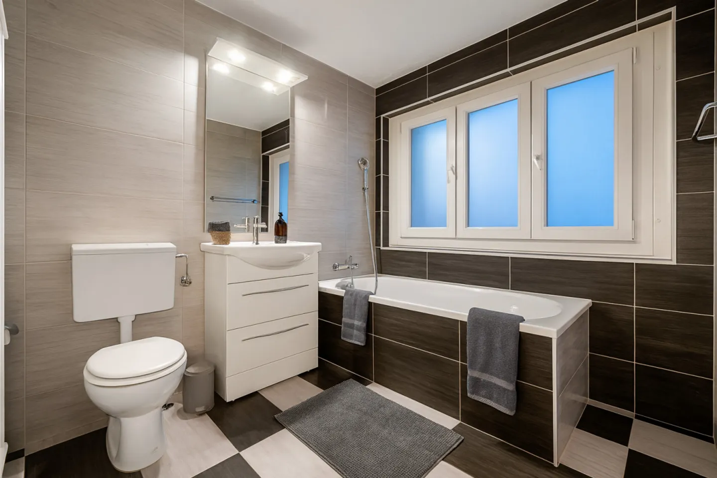 Schöne 4,5 Zimmer helle Wohnung - 1 Monat Miete geschenkt* - Foto 6 von 7