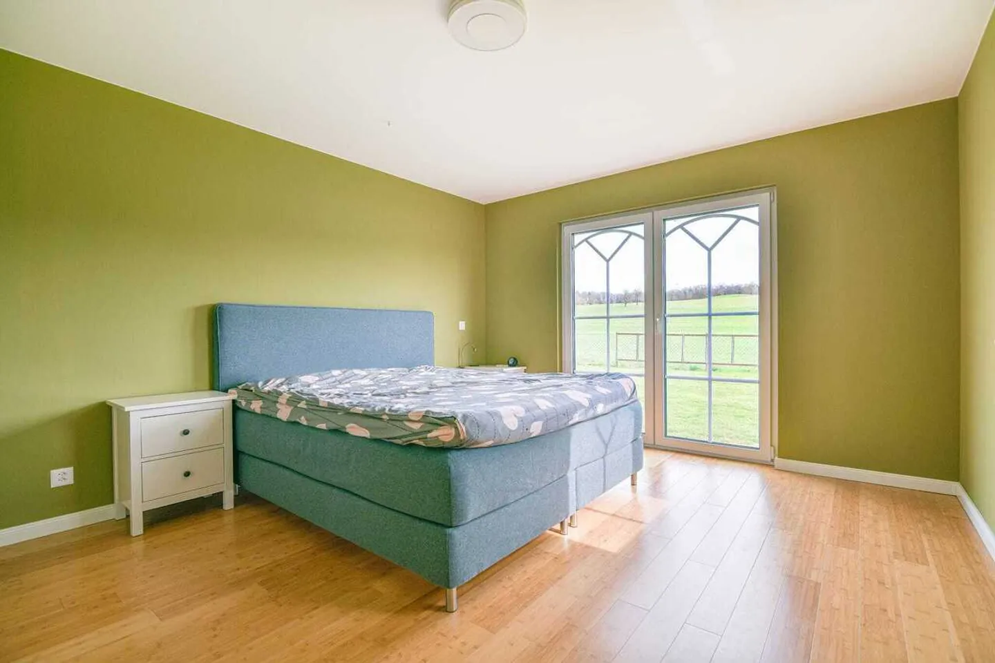 Casa unifamiliare di 8,5 stanze con piscina e vista panoramica a Stüsslingen - Foto 13 di 13