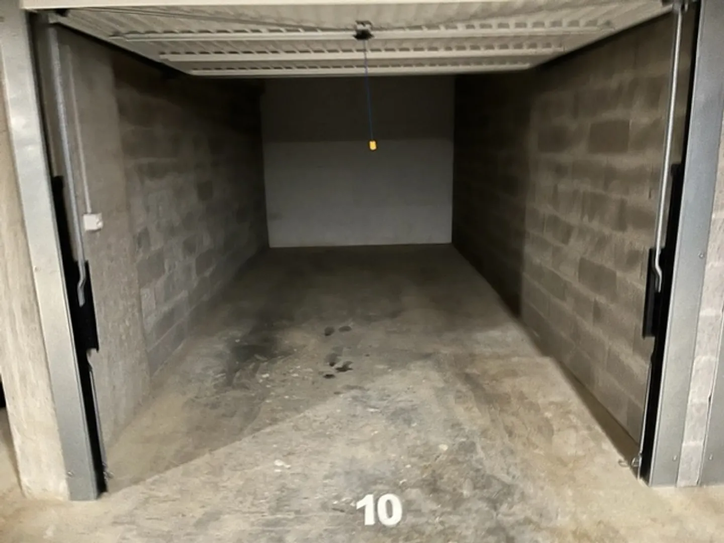 Box di Parcheggio Sicuro - Foto 3 di 4