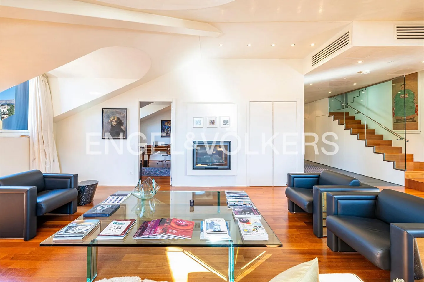 Exclusive penthouse in the vibrant heart of the city - Photo 6 of 13