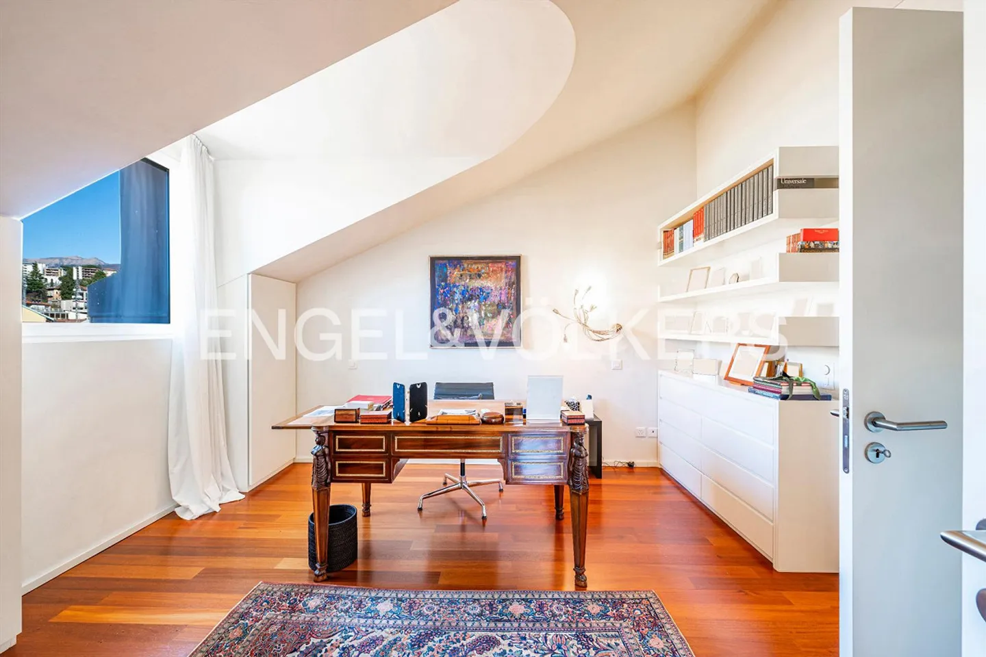 Exclusive penthouse in the vibrant heart of the city - Photo 7 of 13
