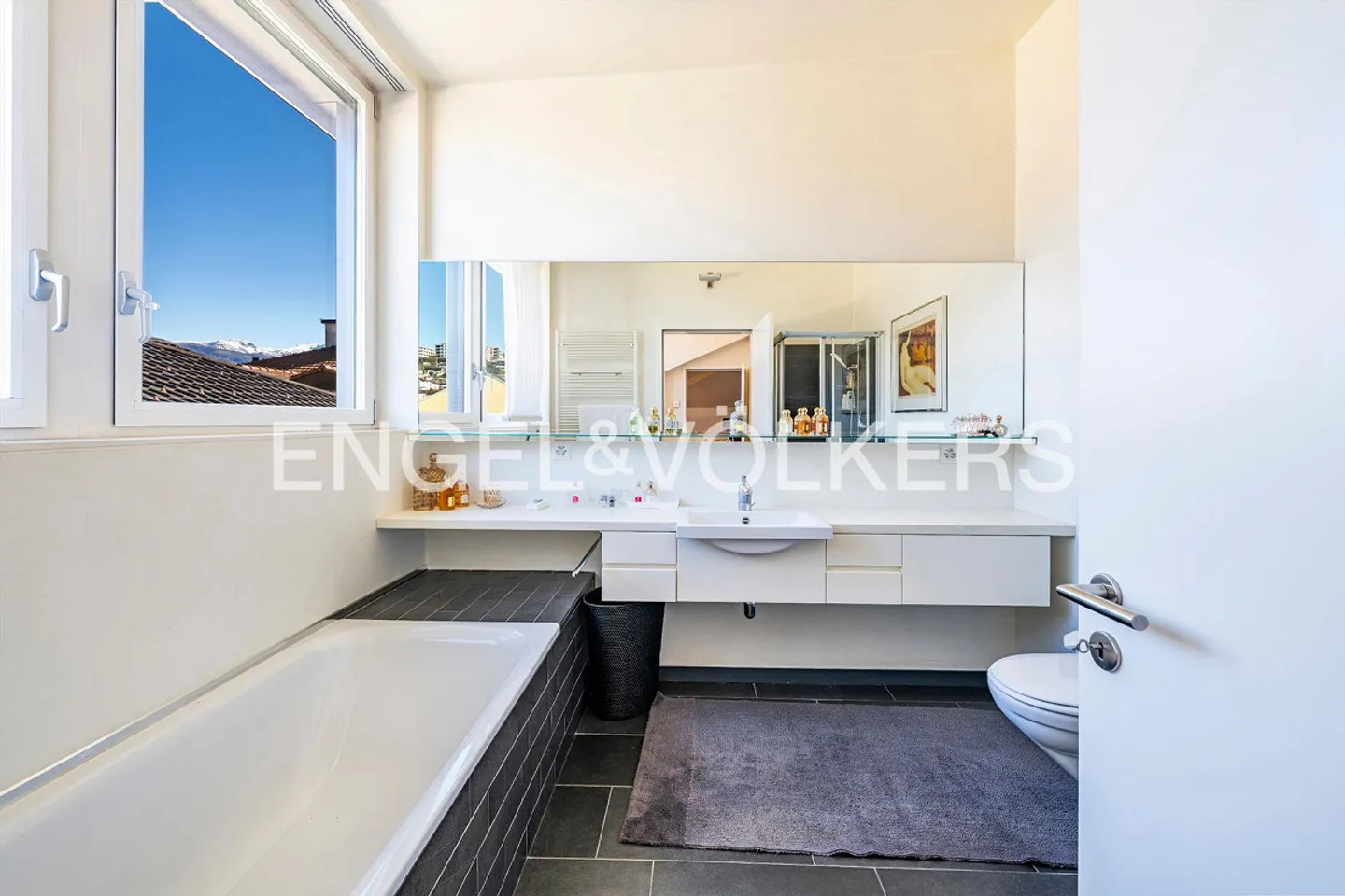 Exclusive penthouse in the vibrant heart of the city - Photo 10 of 13