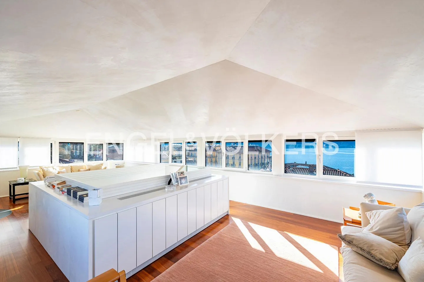 Exclusive penthouse in the vibrant heart of the city - Photo 13 of 13