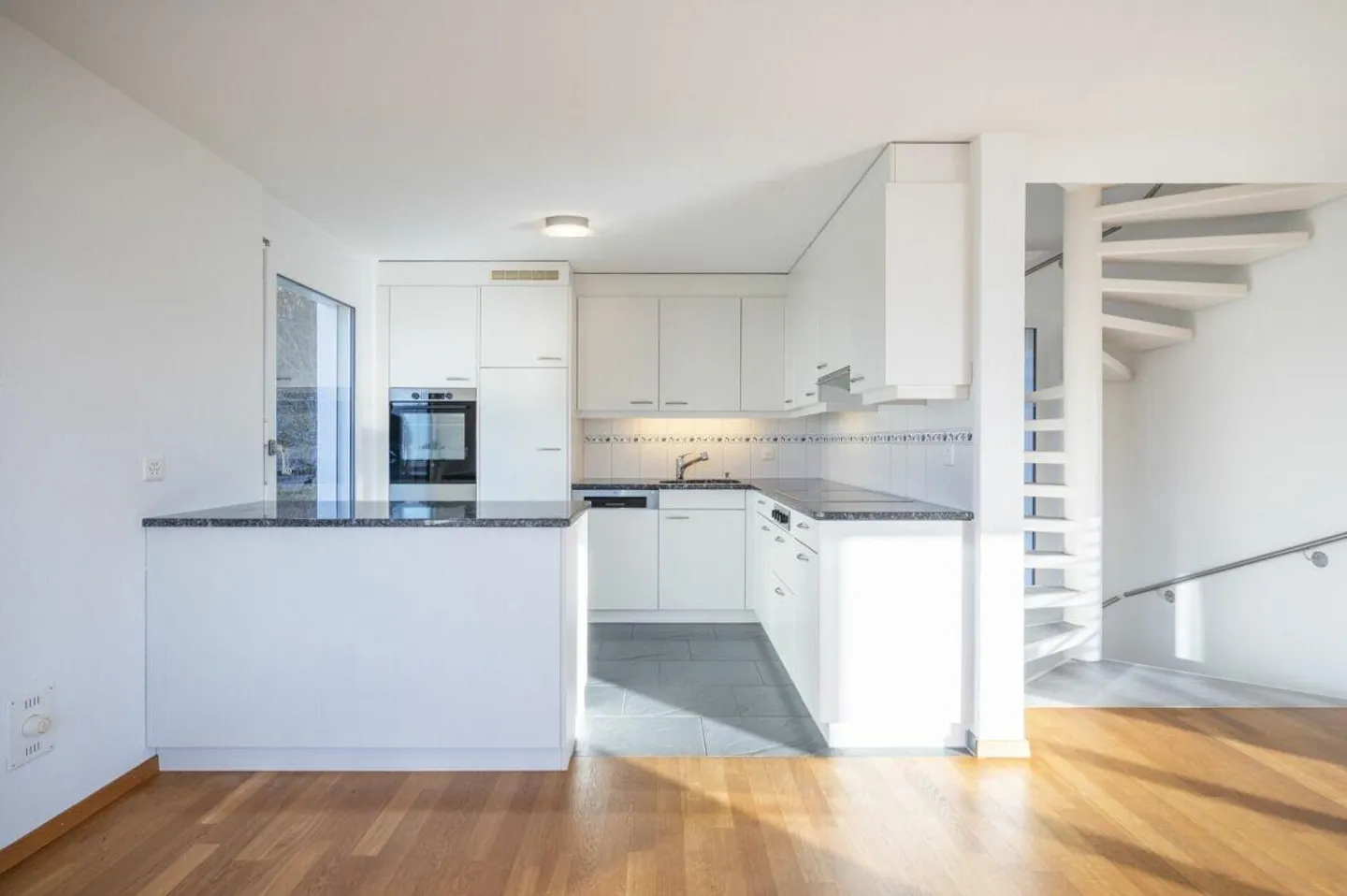 5-Zimmer-Einfamilienhaus zu vermieten - Foto 3 von 15