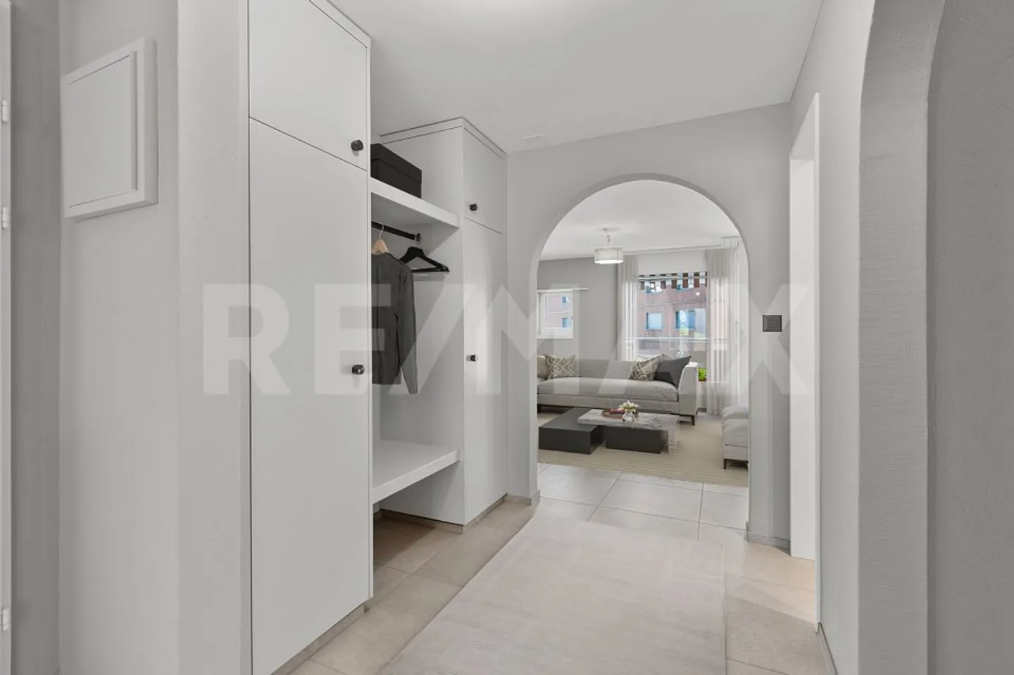 Modern and centrally located 4½ room apartment in Untervaz - Photo 3 of 8