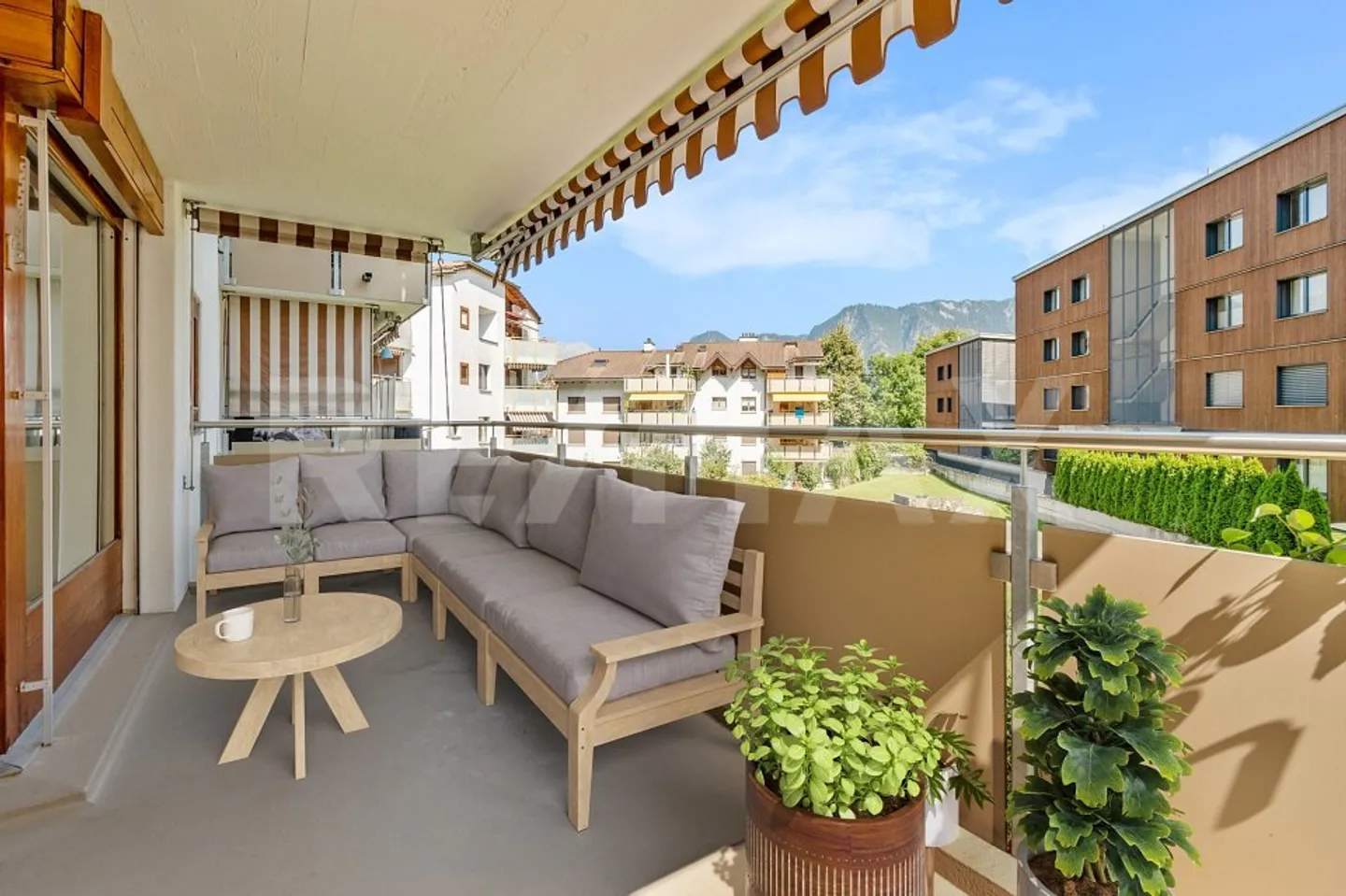 Modern and centrally located 4½ room apartment in Untervaz - Photo 8 of 8