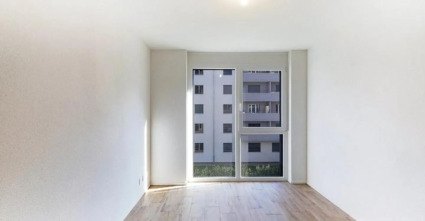 Elegant 3.5-room apartment with loggia just steps from the train station - Photo 6 of 7