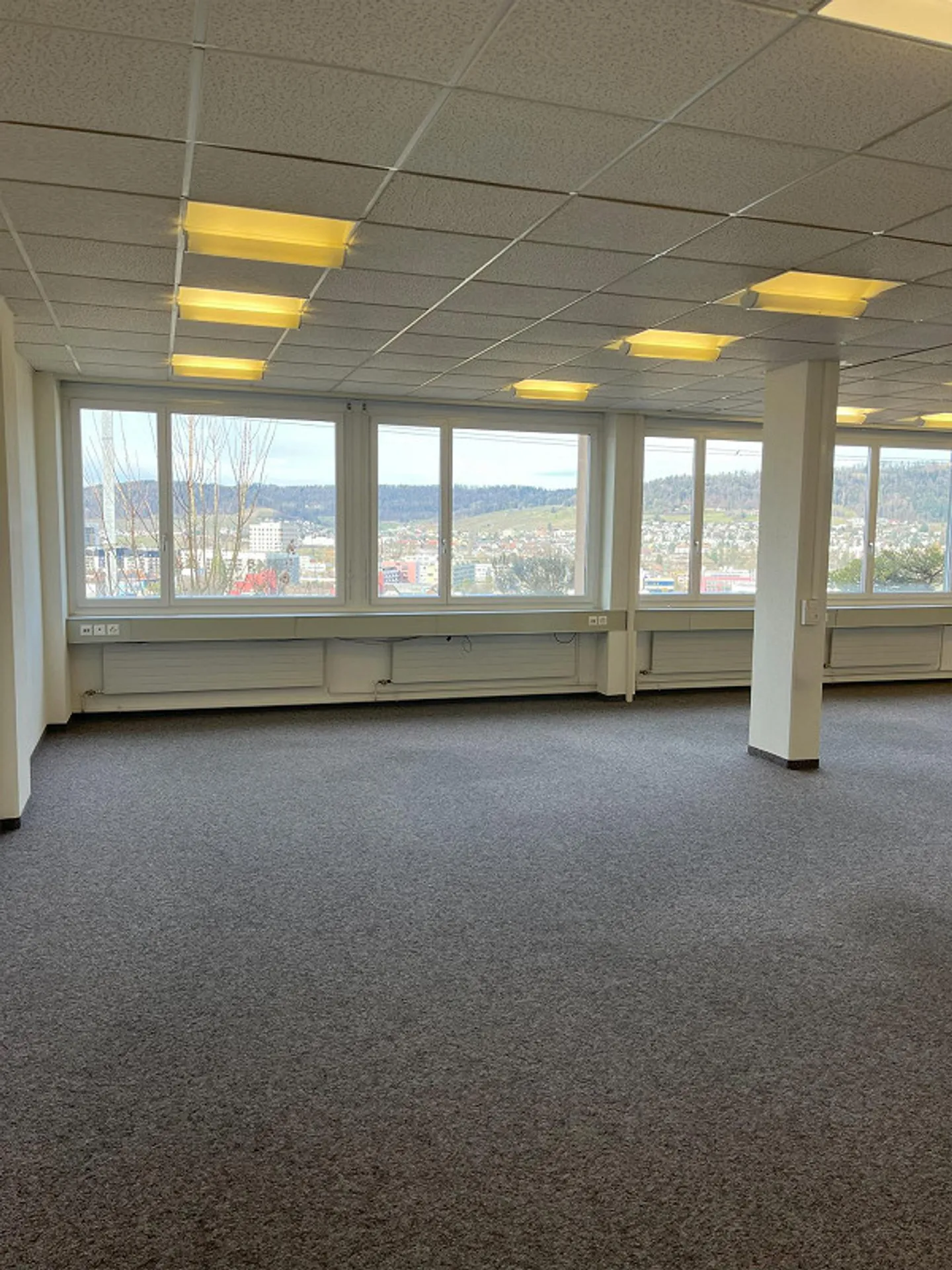 Helle Büroflächen zu vermieten - Foto 2 von 8