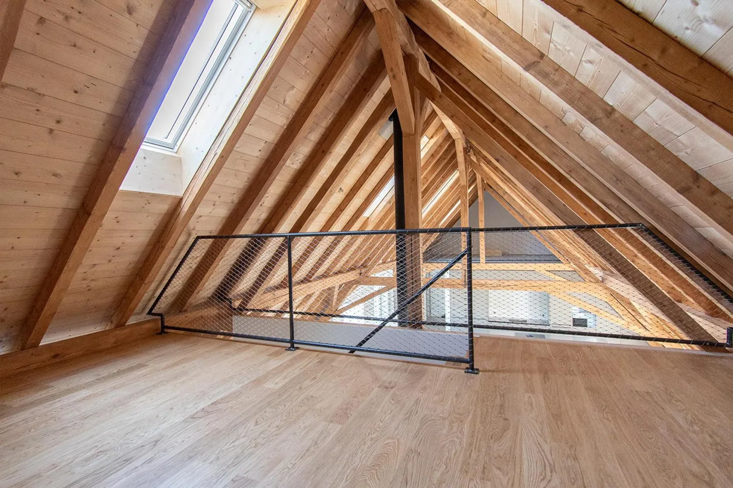 Appartamento Attico Unico con Loggia - Foto 11 di 13