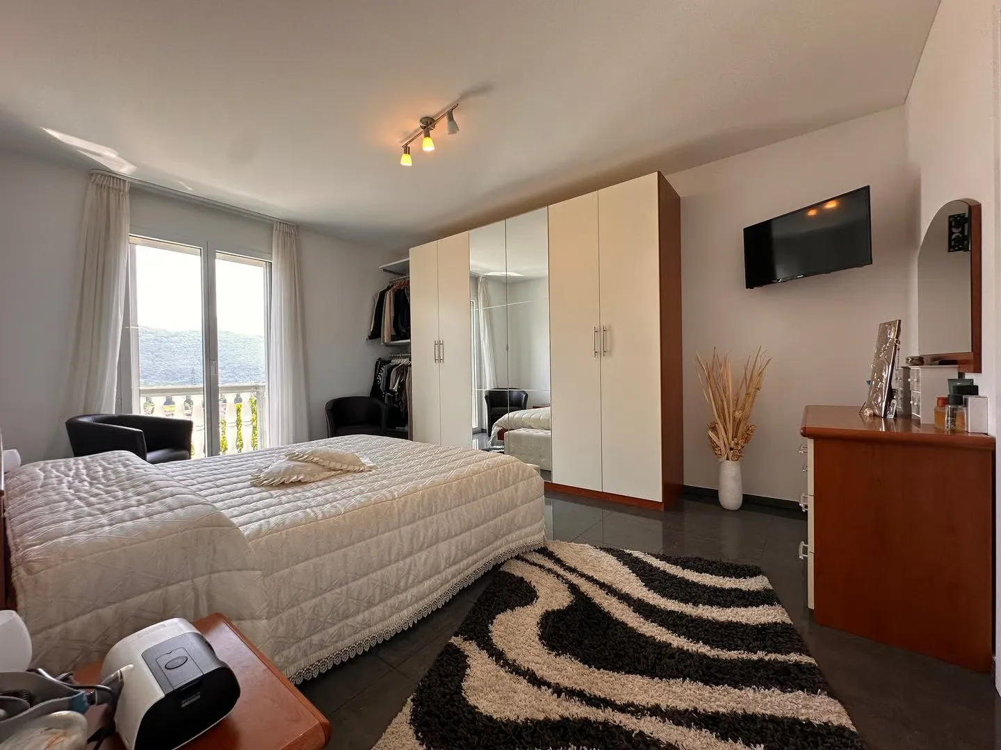 Exklusive Villa mit Pool im Tessin - Foto 12 von 15