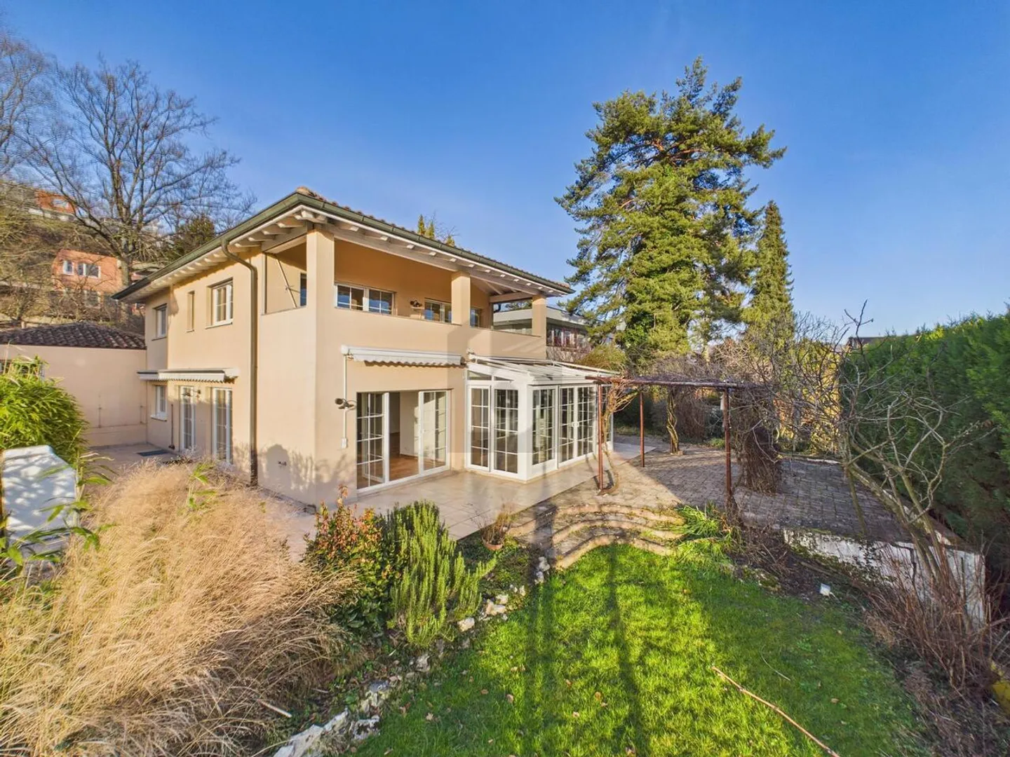 MEDITERRANEAN STYLE WITH WINTER GARDEN AND SURROUNDINGS - Photo 1 of 6