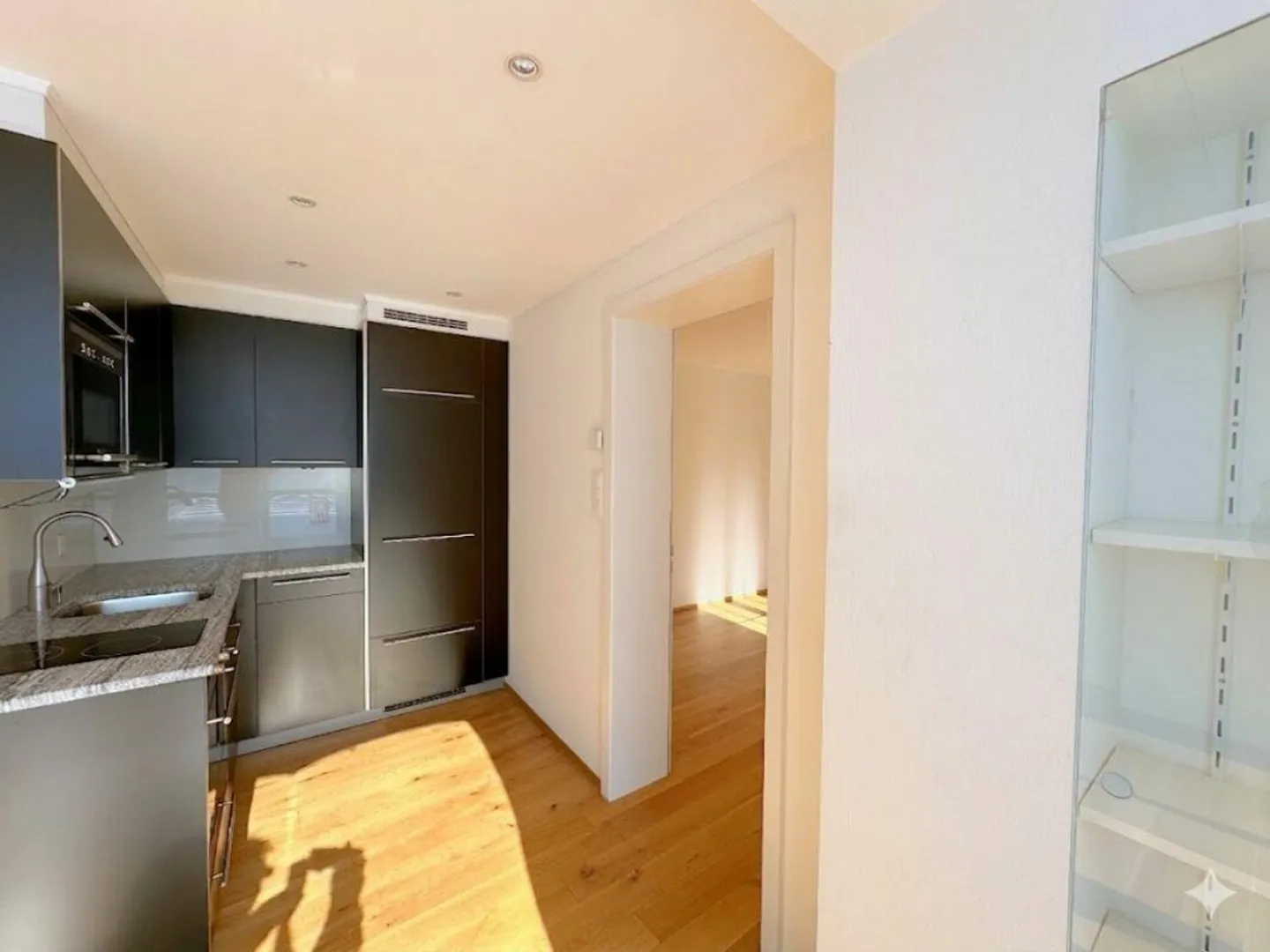 Appartement Charmant Cherche Célibataire - Photo 3 sur 6