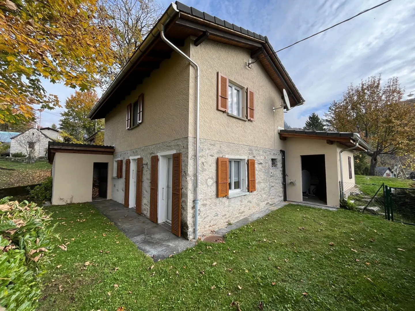 Maison 3 1/2 pièces dans un emplacement très calme et ensoleillé avec vue - Photo 1 sur 25