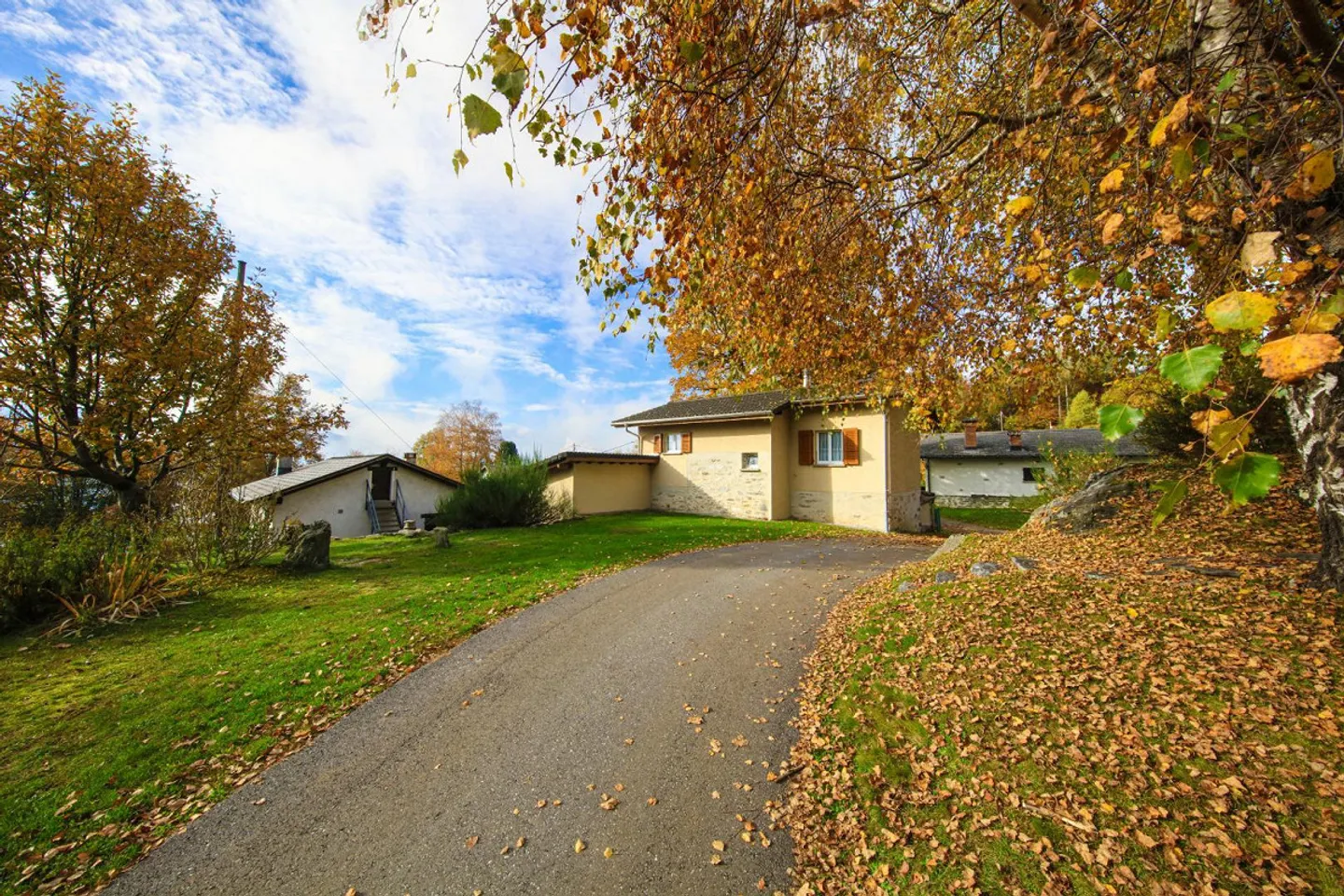 Maison 3 1/2 pièces dans un emplacement très calme et ensoleillé avec vue - Photo 16 sur 25