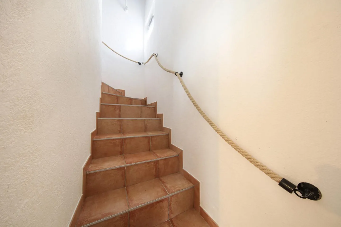 Maison 3 1/2 pièces dans un emplacement très calme et ensoleillé avec vue - Photo 6 sur 25