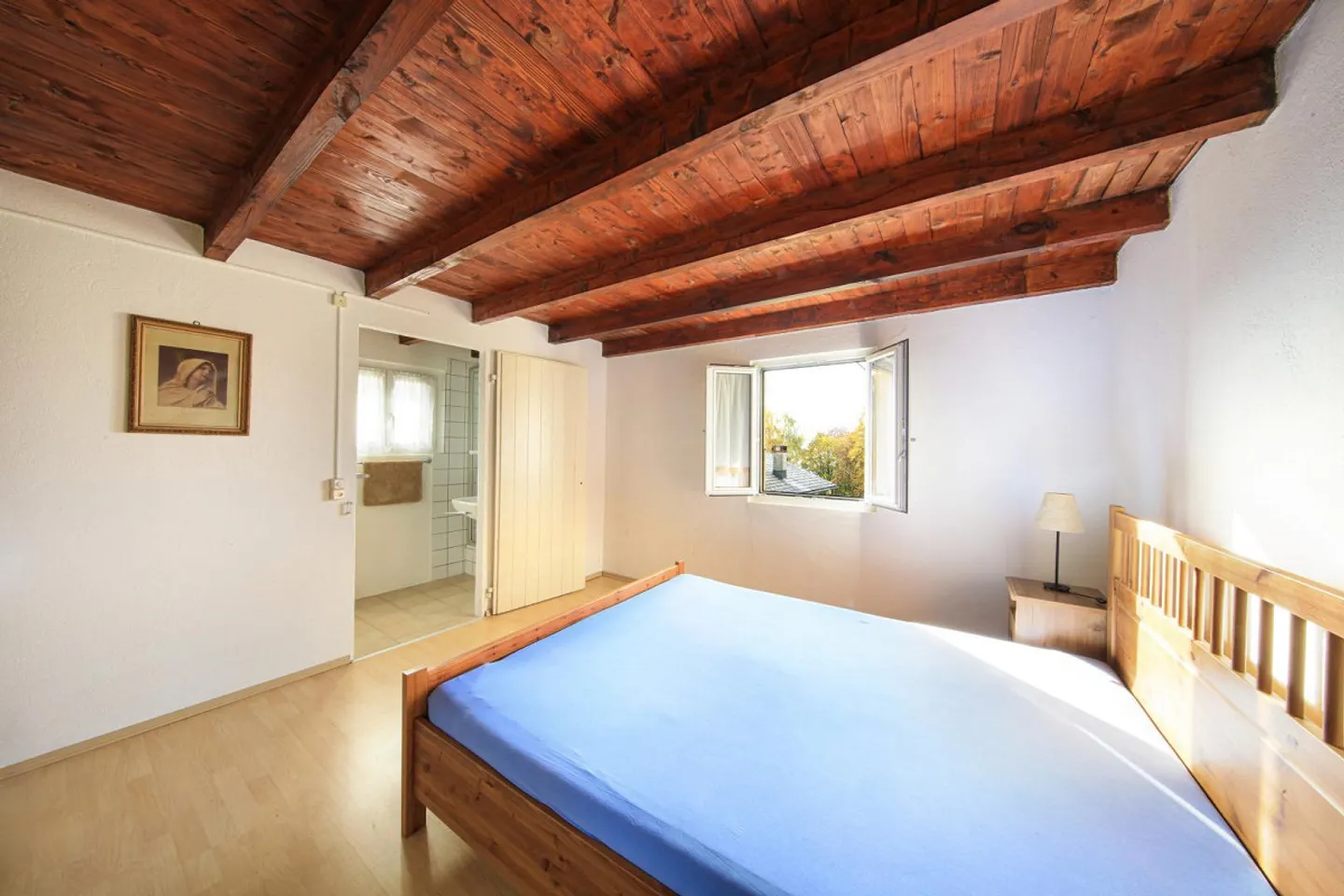 Maison 3 1/2 pièces dans un emplacement très calme et ensoleillé avec vue - Photo 7 sur 25