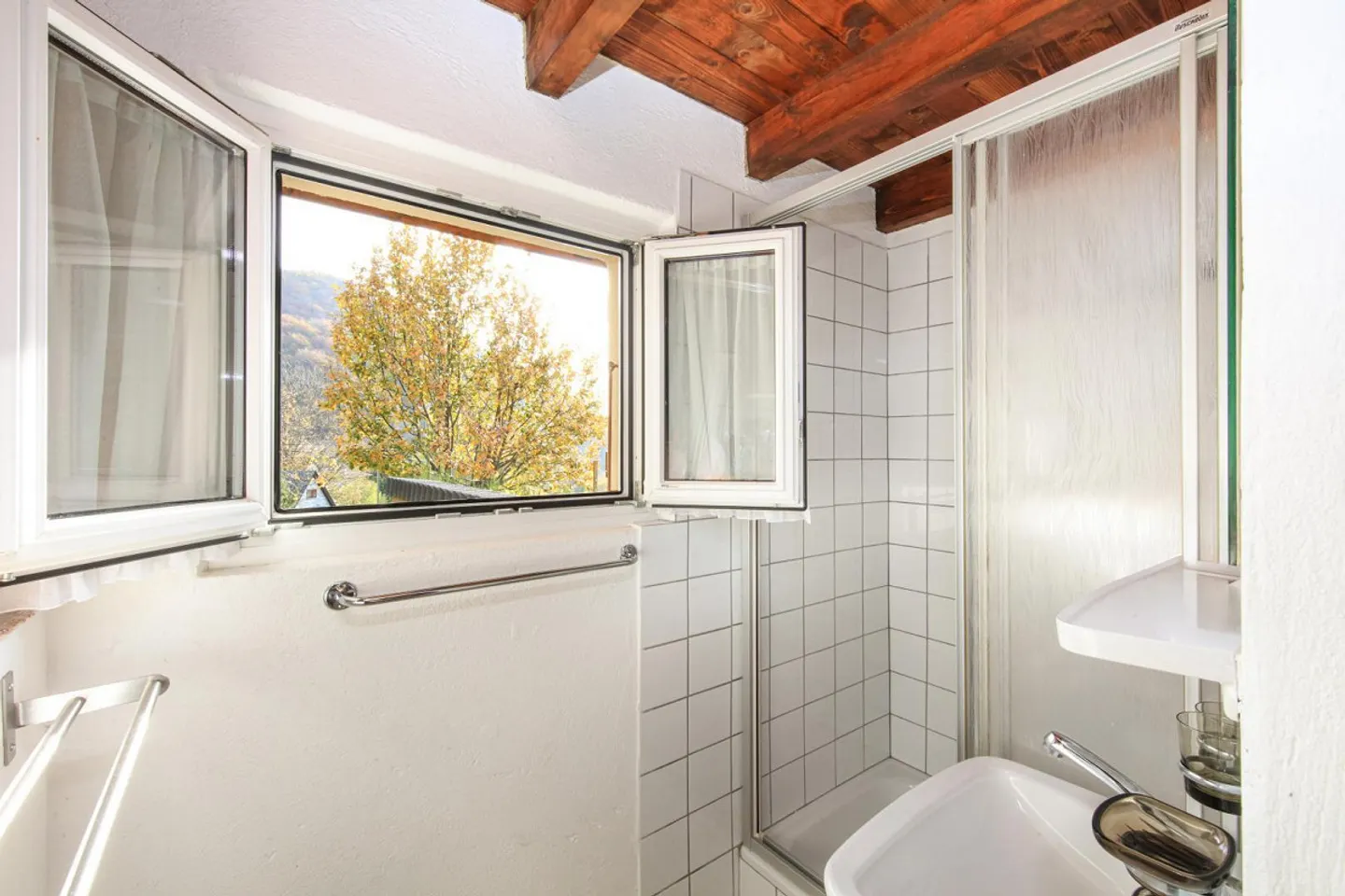 Maison 3 1/2 pièces dans un emplacement très calme et ensoleillé avec vue - Photo 10 sur 25