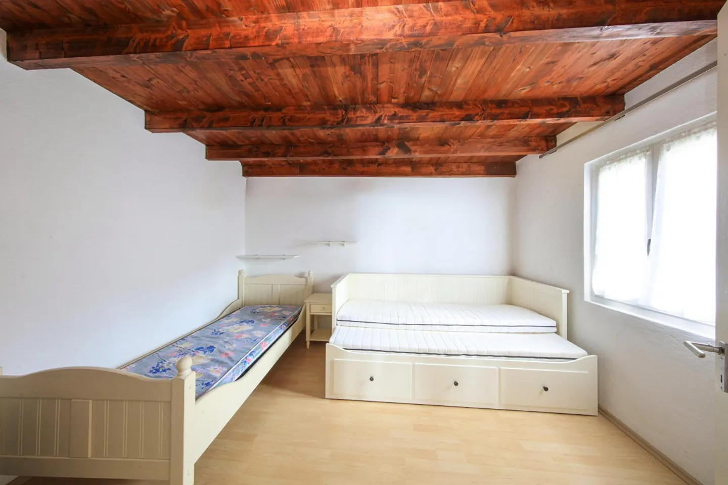 Maison 3 1/2 pièces dans un emplacement très calme et ensoleillé avec vue - Photo 9 sur 25