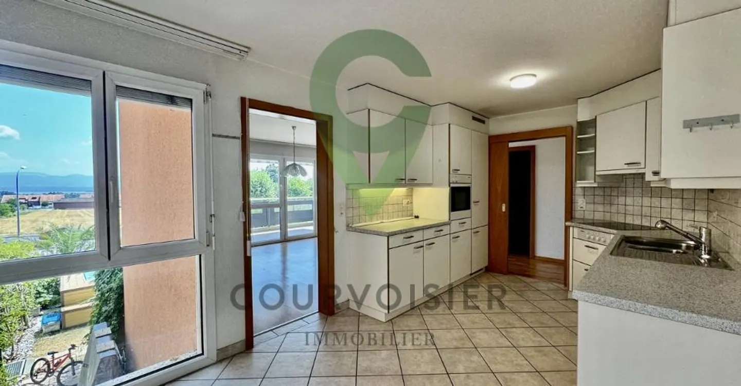Appartement spacieux avec vue lac - Photo 6 sur 11