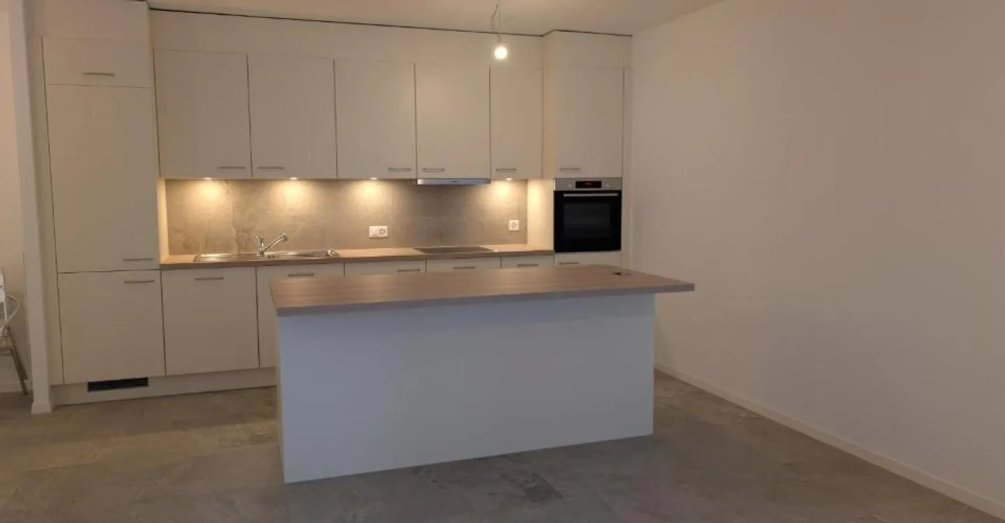 Appartement lumineux 4.5 pièces - Photo 4 sur 9