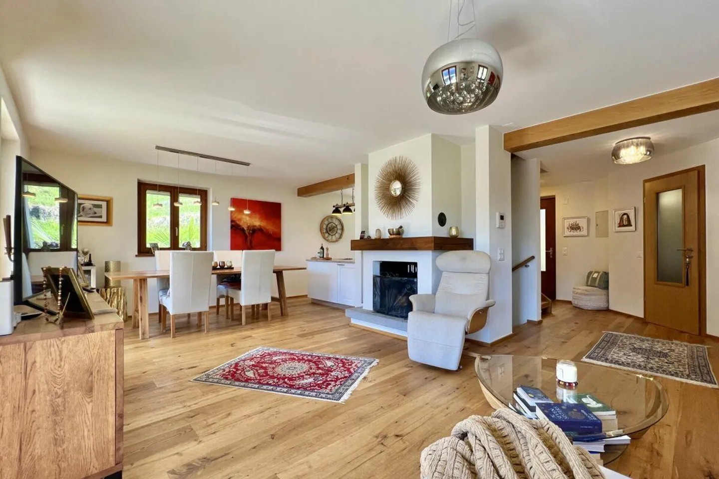 Belle maison individuelle dans un emplacement ensoleillé magnifique avec un grand jardin... - Photo 8 sur 30