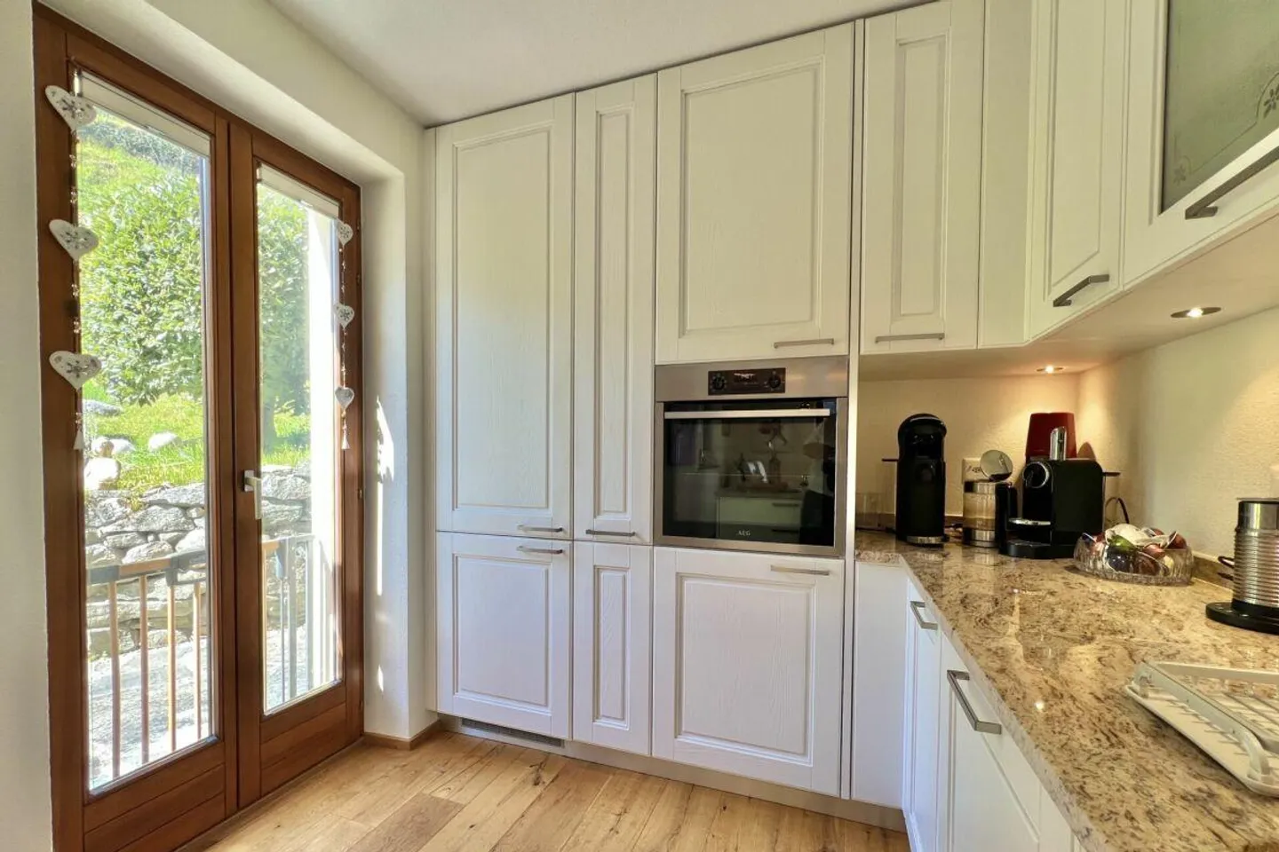 Belle maison individuelle dans un emplacement ensoleillé magnifique avec un grand jardin... - Photo 10 sur 30