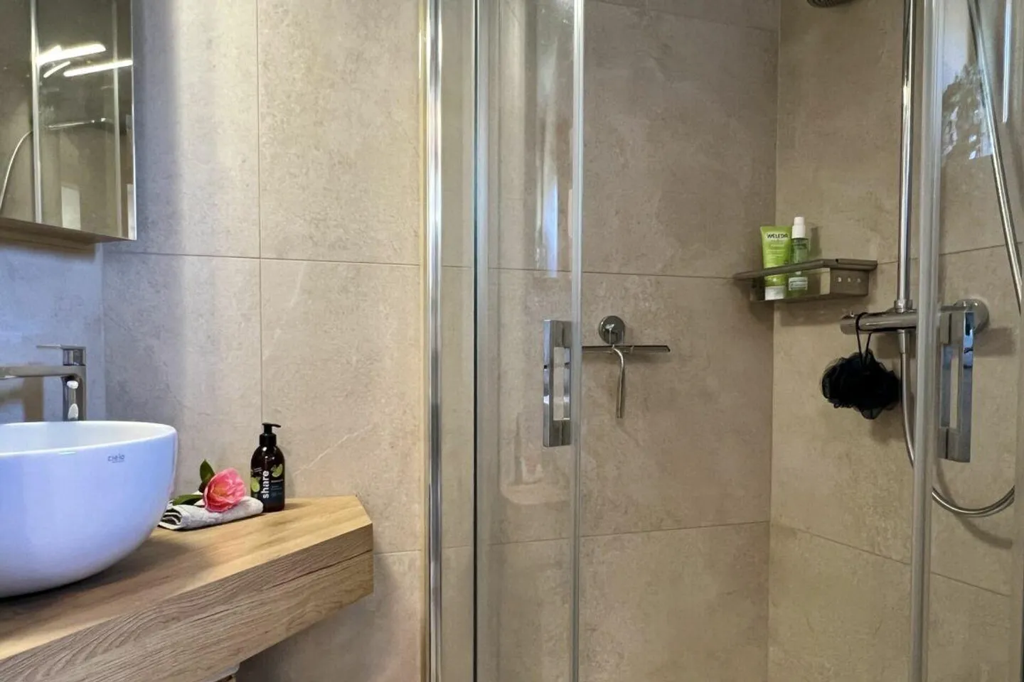 Belle maison individuelle dans un emplacement ensoleillé magnifique avec un grand jardin... - Photo 15 sur 30