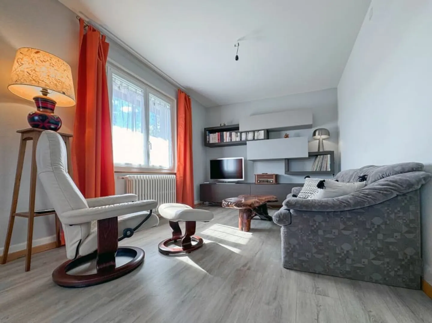 Villa di 4,5 stanze con garage e giardino. - Foto 9 di 13