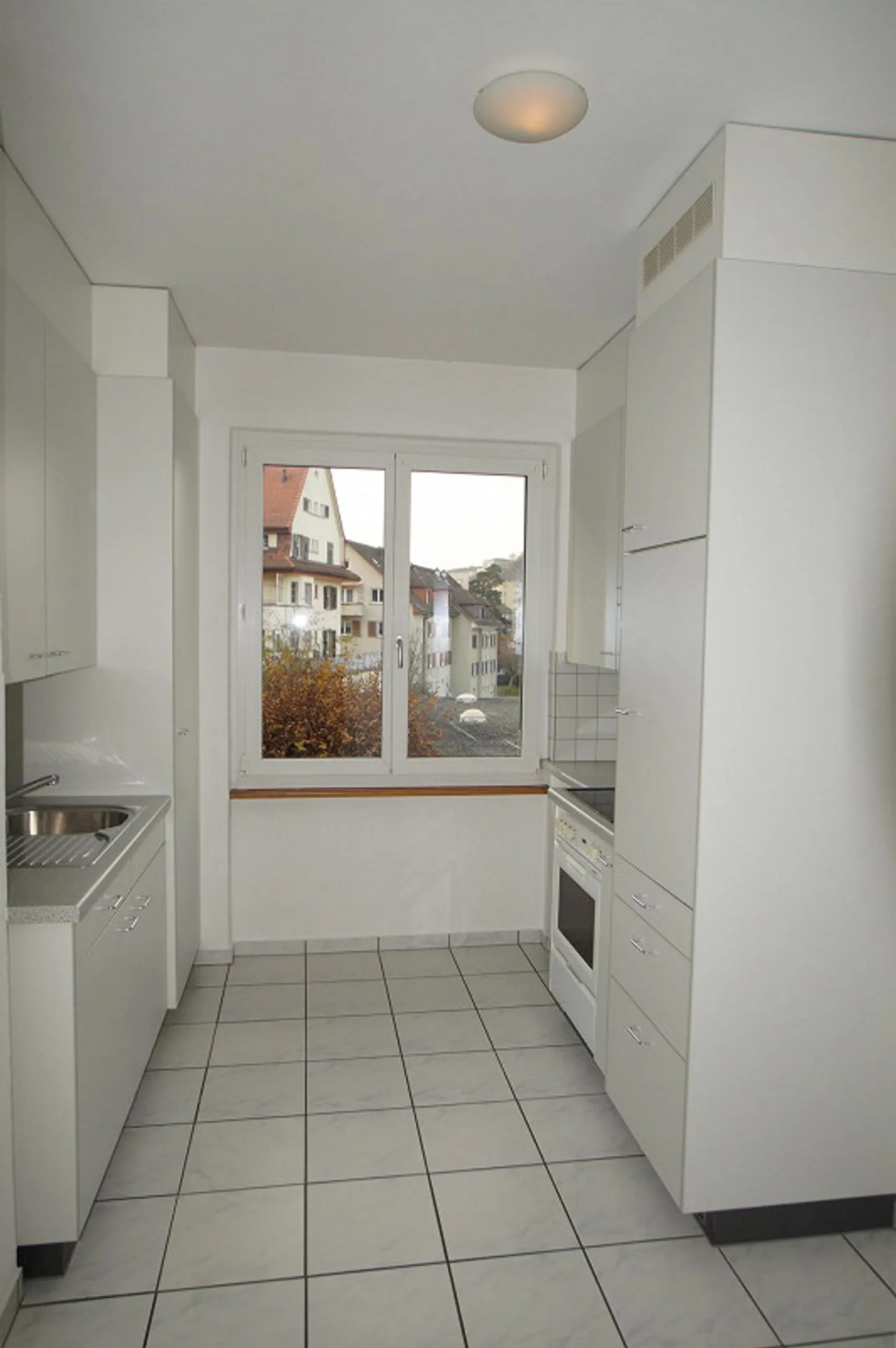 Appartement 2 pièces 1er étage à droite dans un emplacement central et calme - Photo 7 sur 10