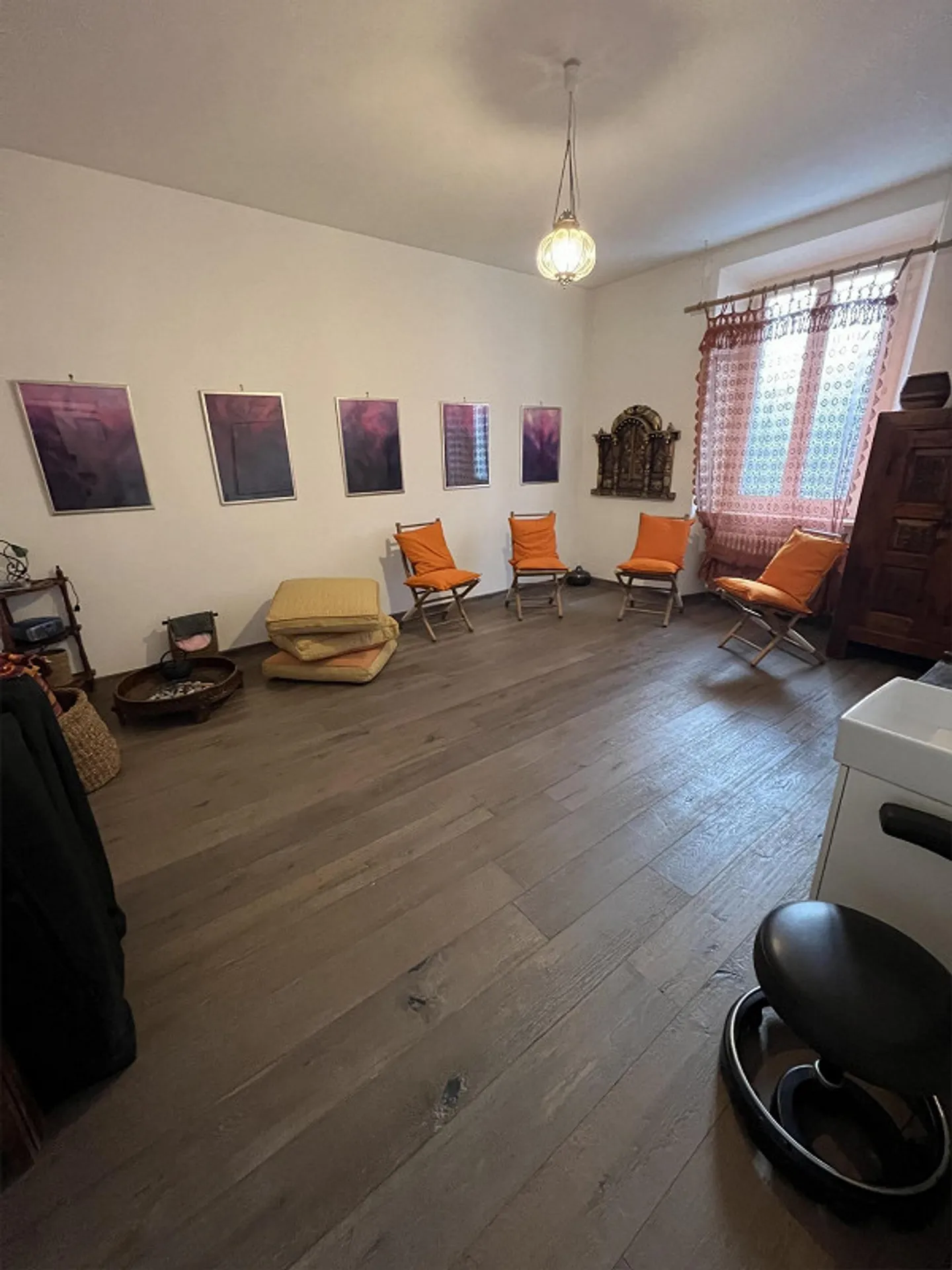 Chiasso, elegantes und modernes Büro mit überdachtem Parkplatz - Foto 1 von 17