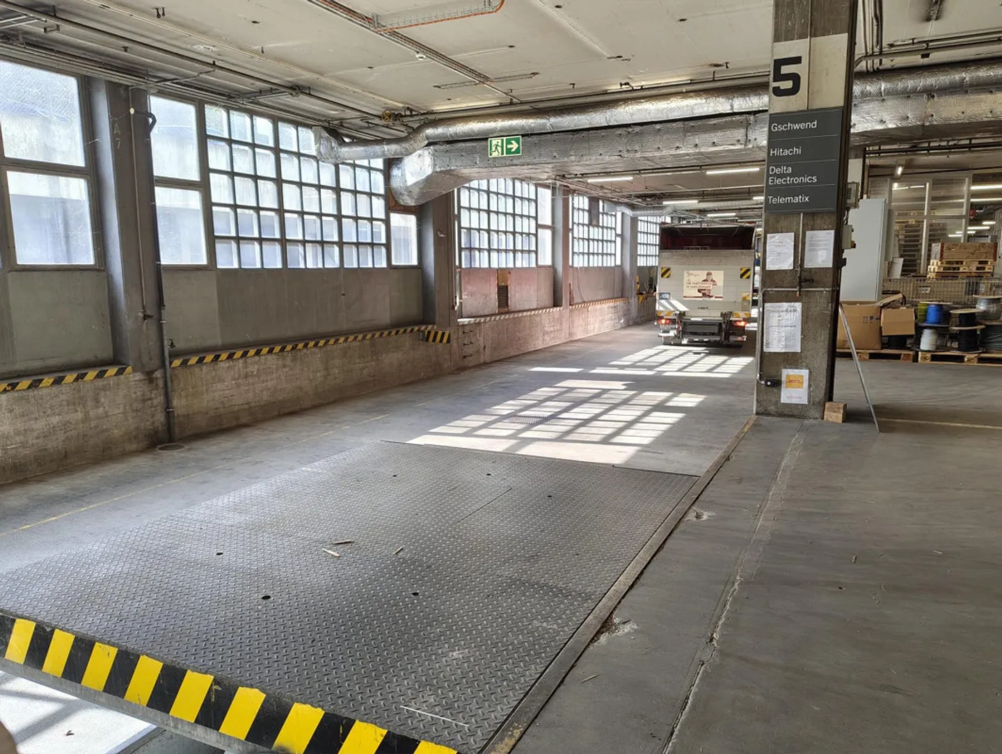 Environnements de travail avec caractère – Espaces commerciaux en milieu urbain - Photo 7 sur 10