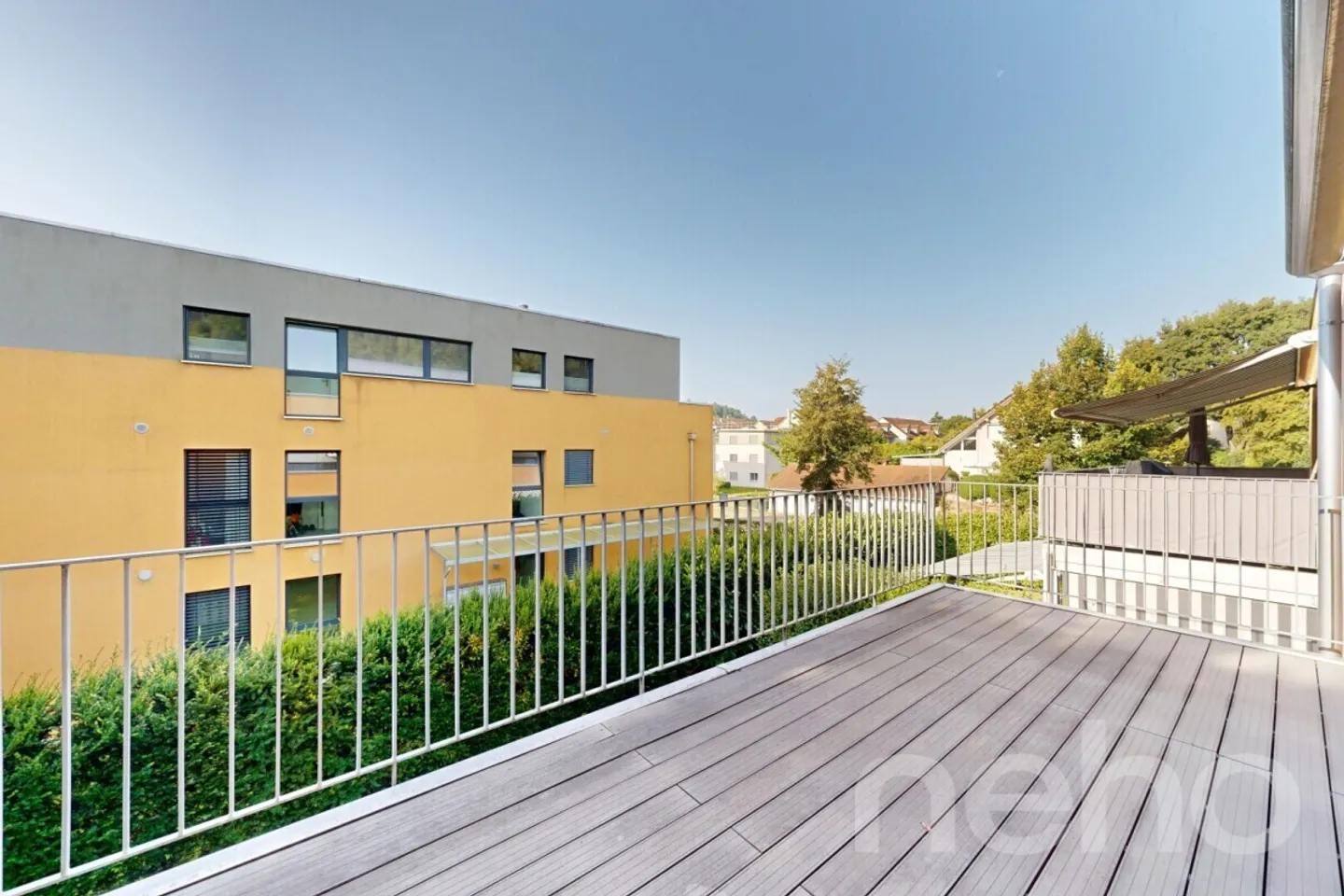 Appartamento moderno di 4,5 stanze con 2 bagni e balcone in un'area verde - Foto 10 di 12