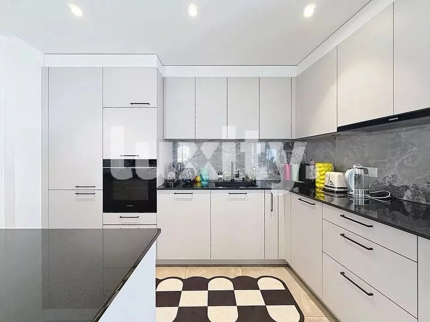 Spacious Apartment in Rolle - Photo 2 of 6