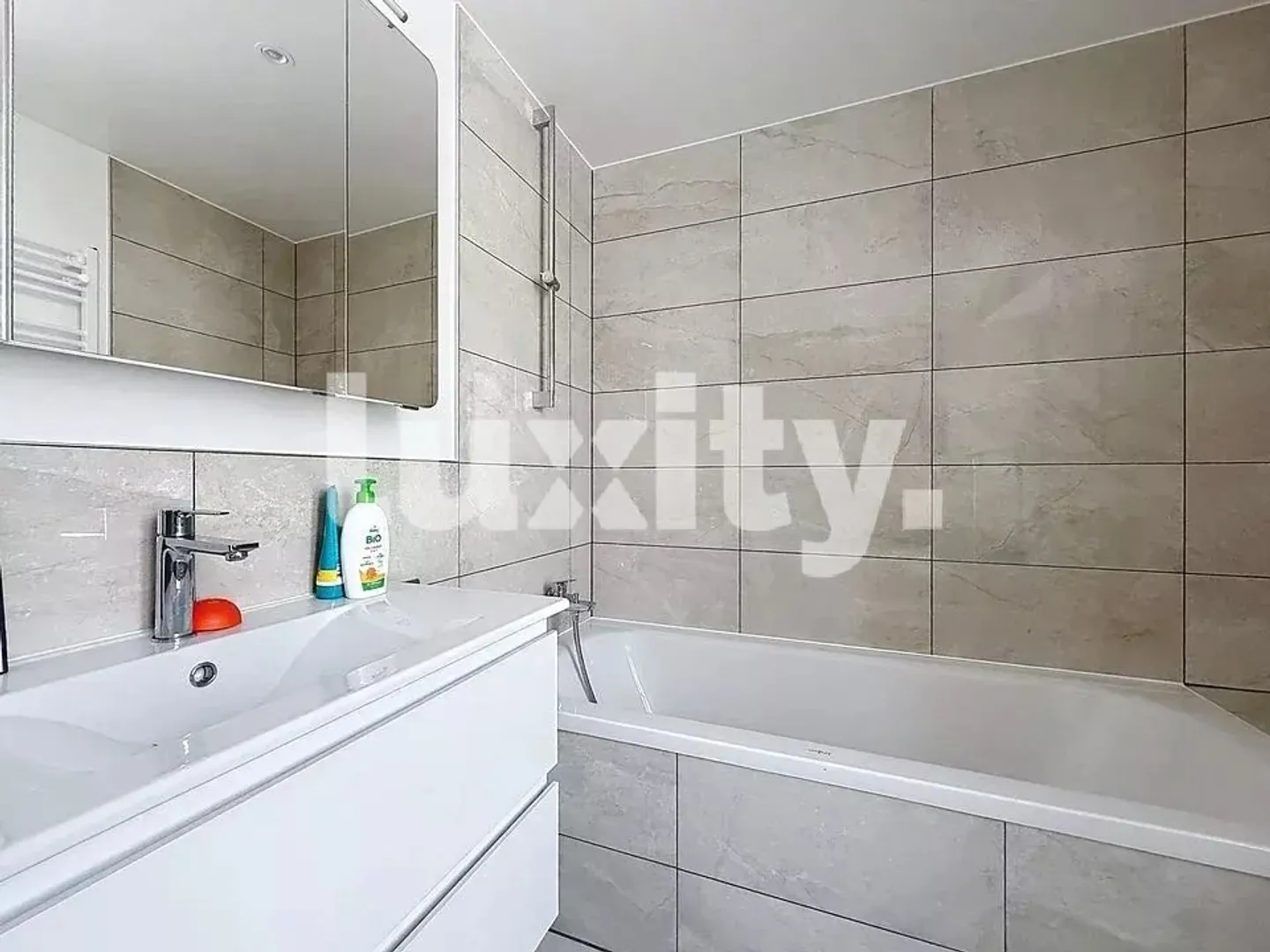 Spacious Apartment in Rolle - Photo 4 of 6