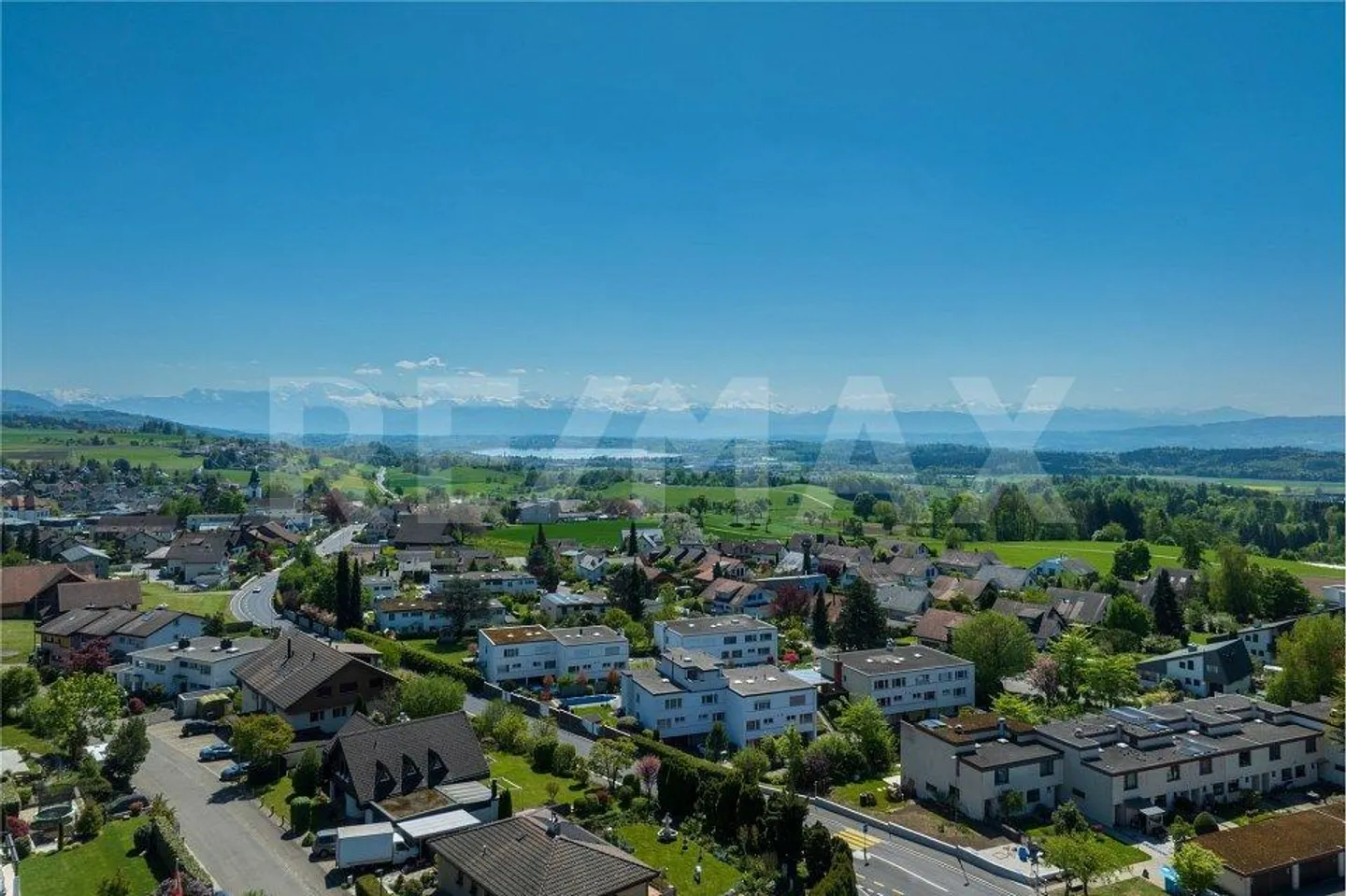 Charmantes Familienhaus mit Seeblick - Foto 2 von 7