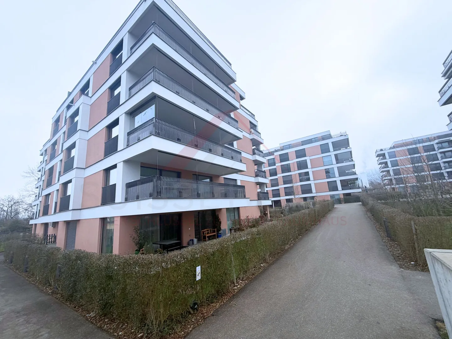 Stylish 3.5-room new apartment with large balcony & strong community - Bad Zurzach - Photo 10 of 10