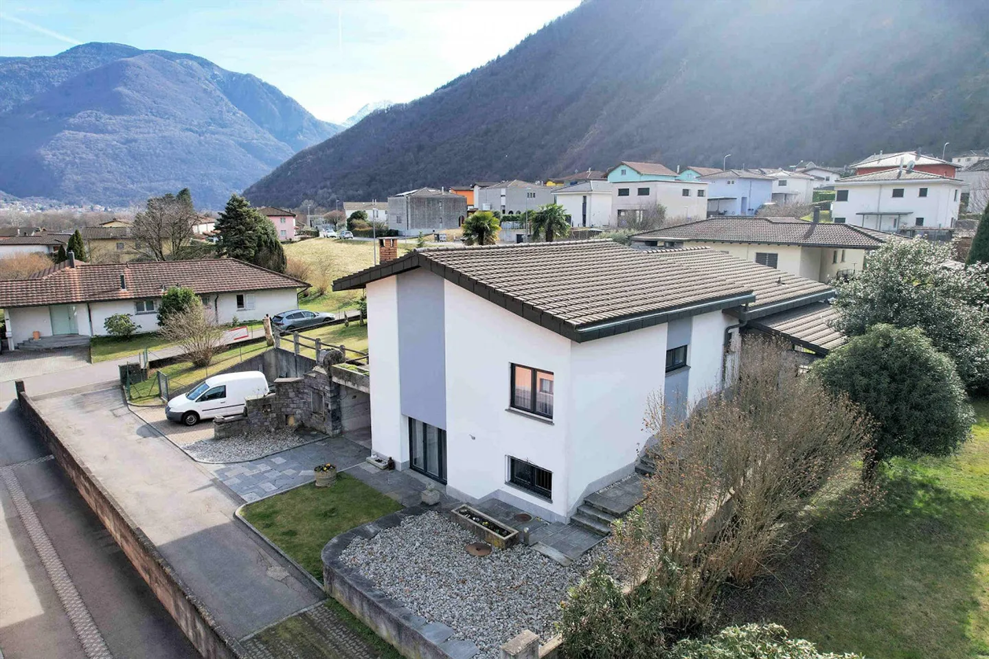 Villa Spaziosa in Zona Tranquilla - Foto 4 di 21