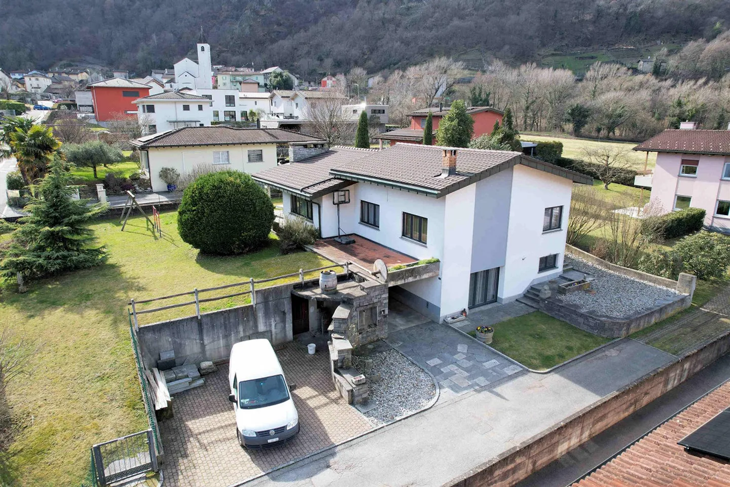 Villa Spaziosa in Zona Tranquilla - Foto 1 di 21
