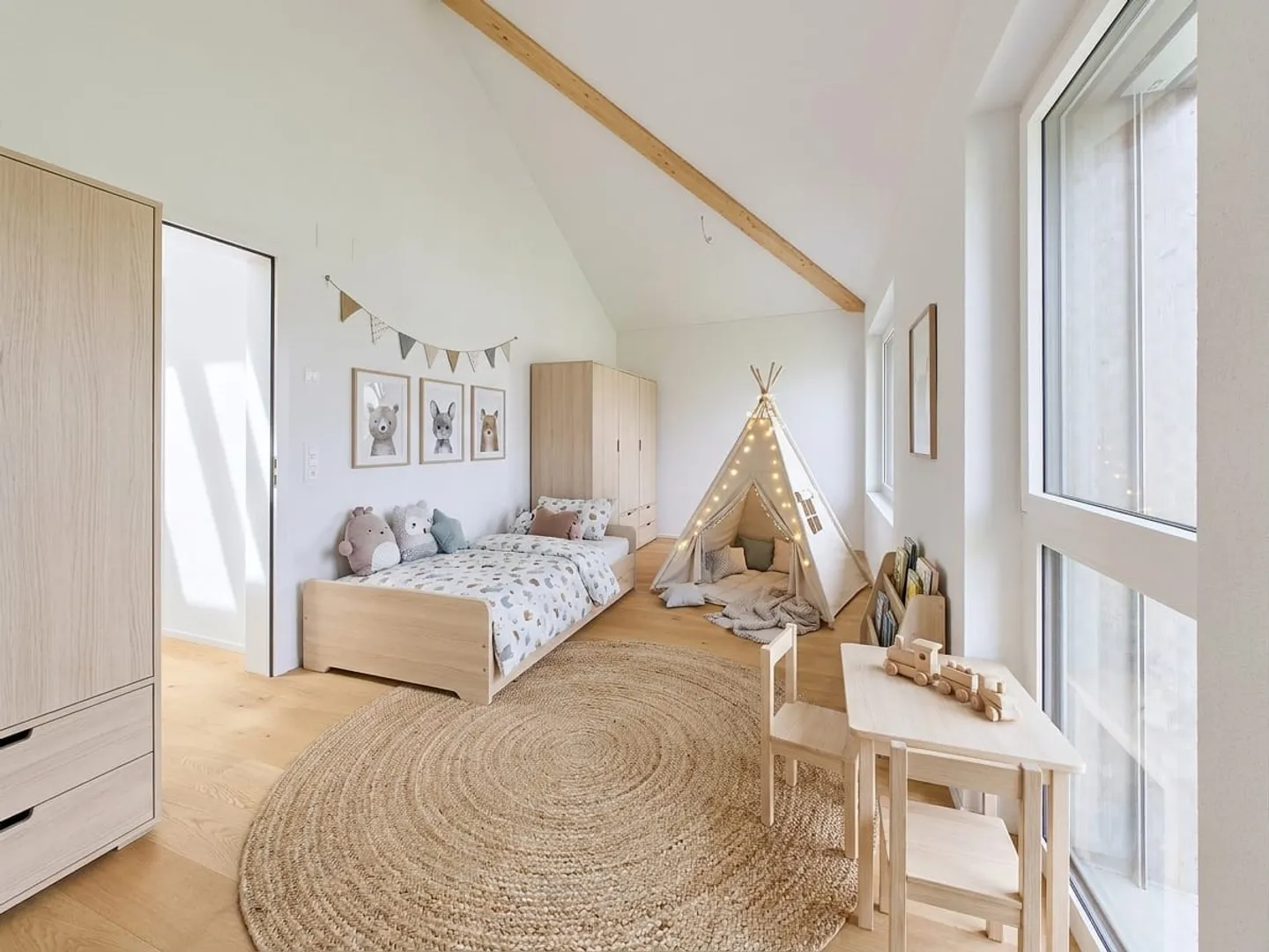 Move in, arrive, live. - Photo 6 of 12