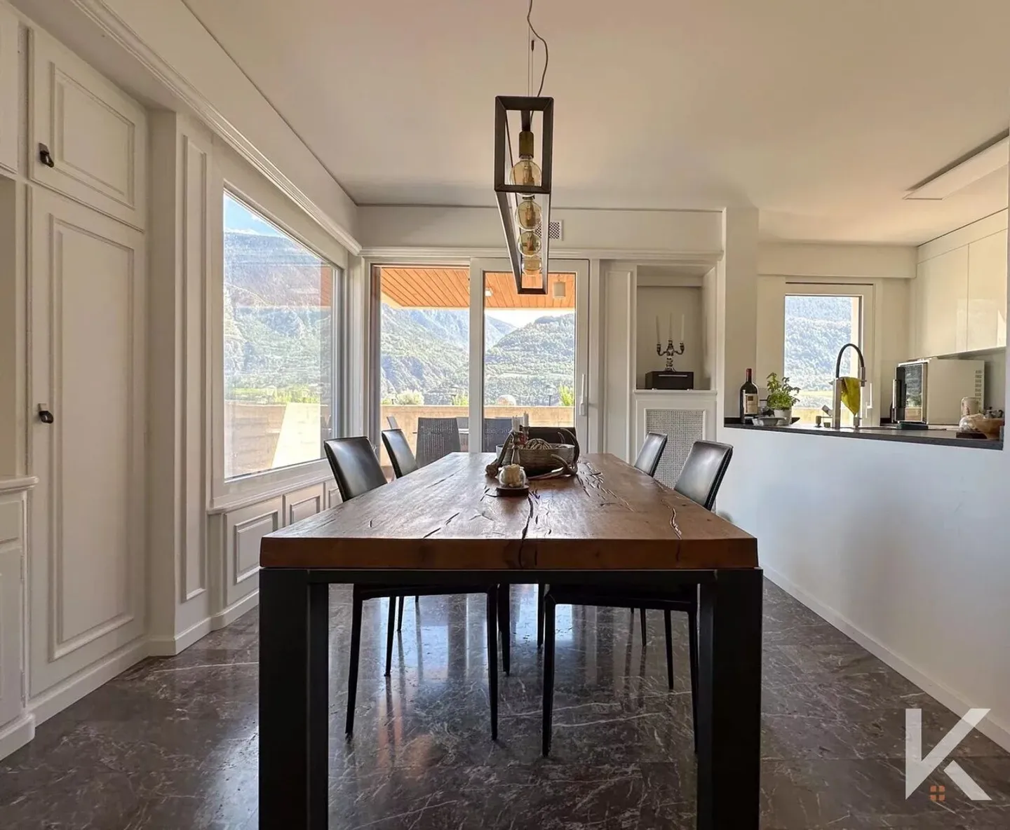 Magnifico e prestigioso attico idealmente situato - Foto 9 di 10
