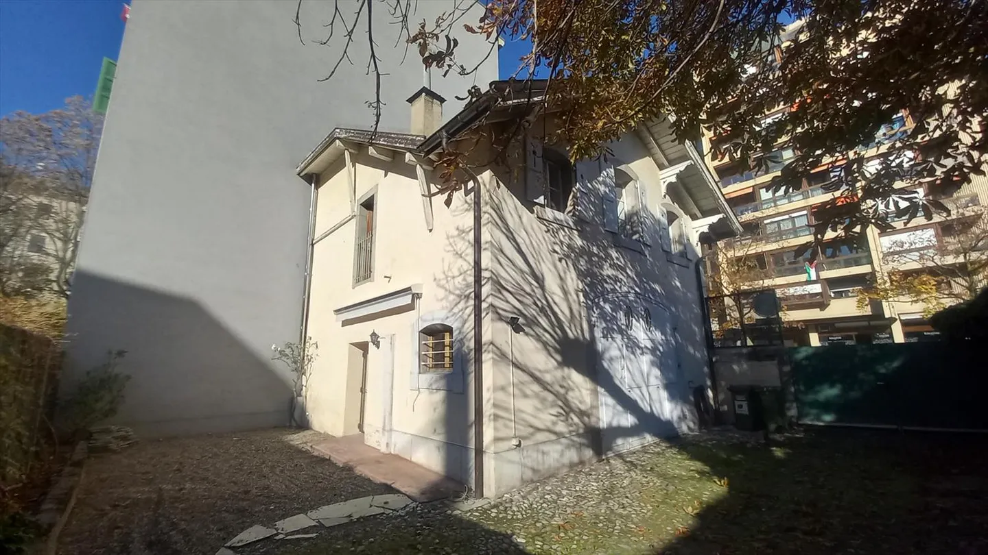 3-room Villa - Photo 1 of 5