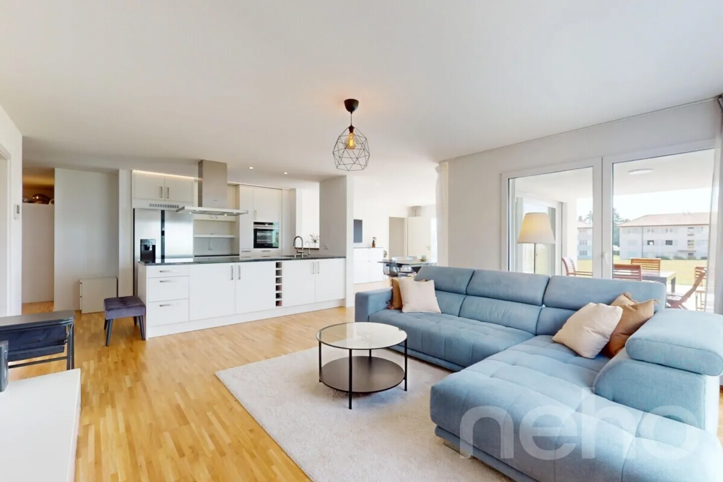 Stunning Modern House with Panoramic Views of the Alps - Photo 4 of 13