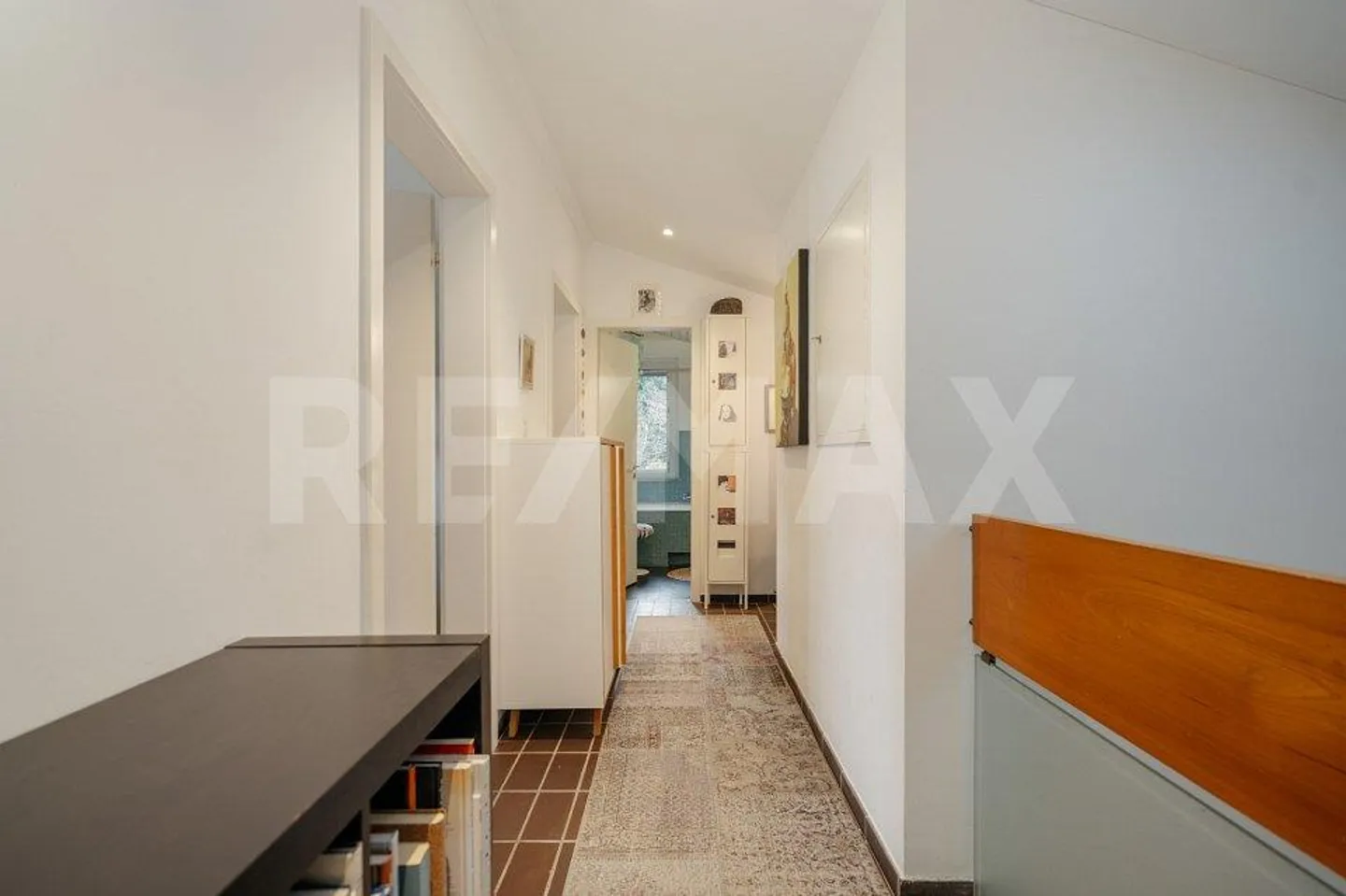 4.5 Room House - Photo 7 of 13