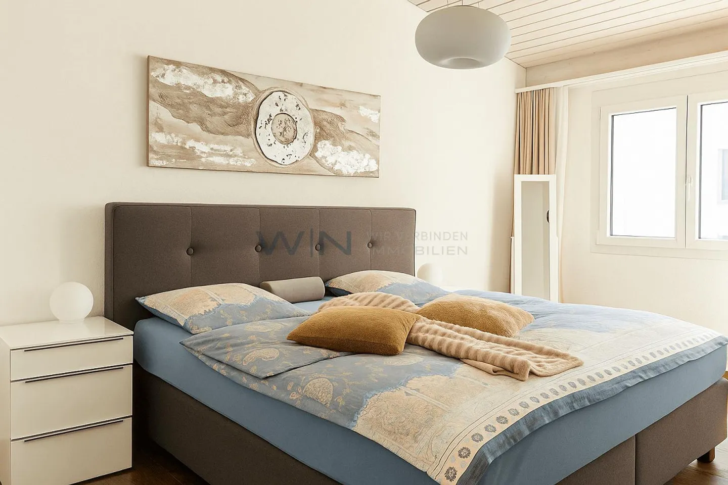 Where Light and Panorama Set the Tone - Photo 8 of 10