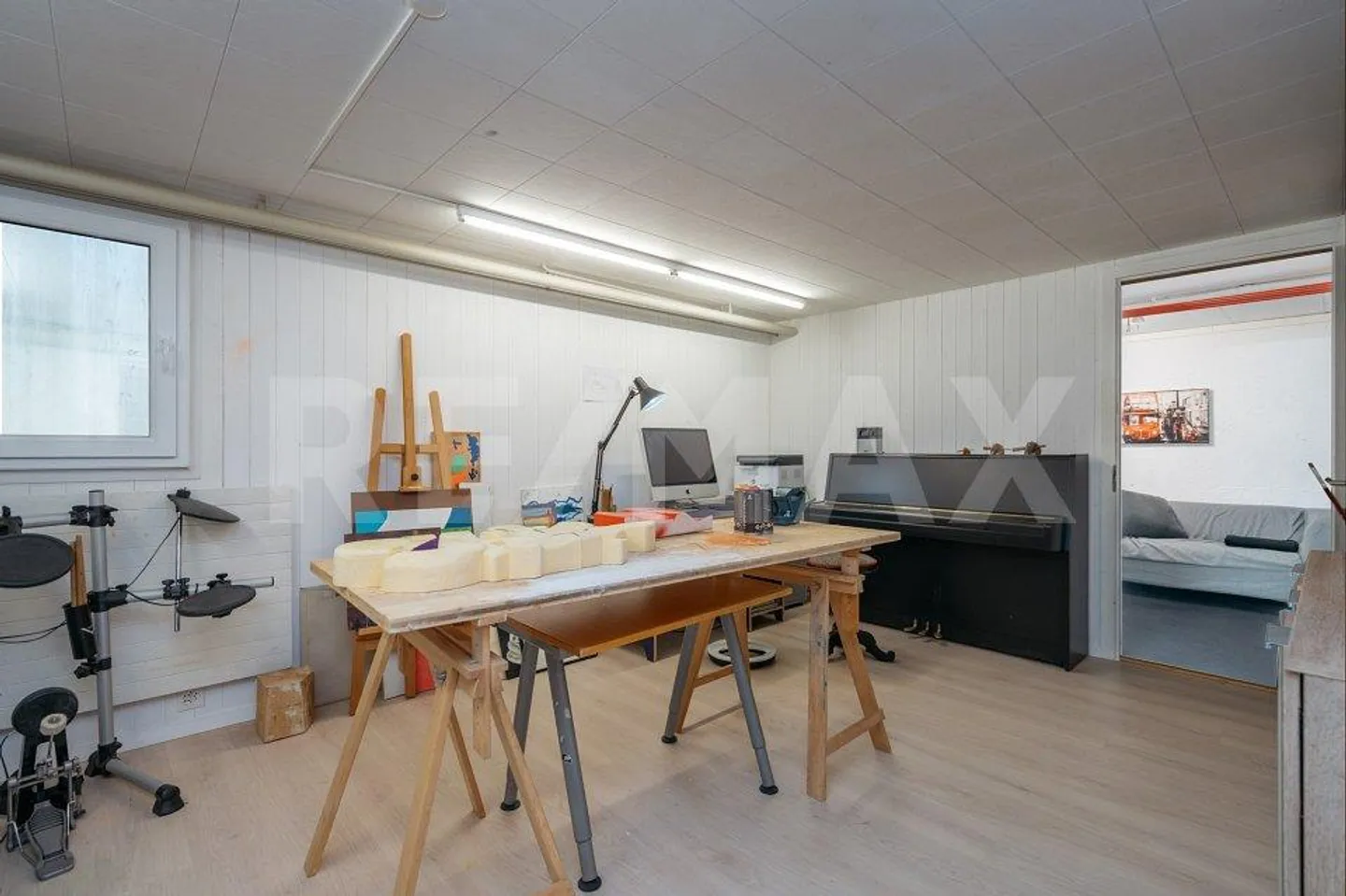 4.5 Room House - Photo 12 of 13