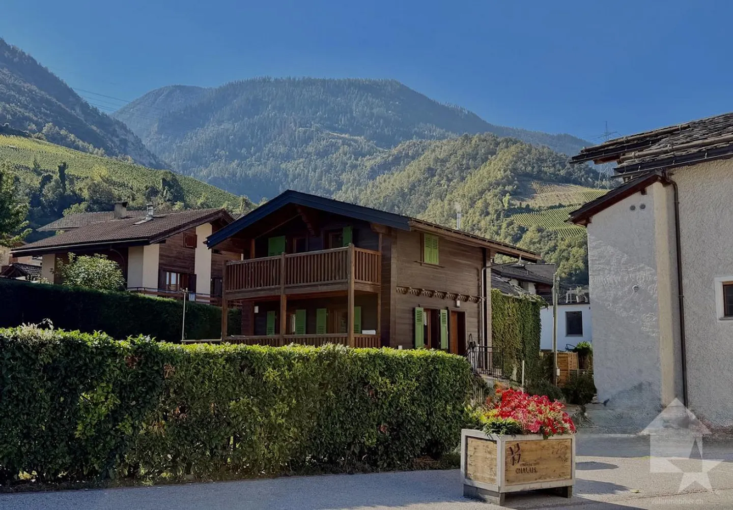Charming Chalet with Studio - Photo 9 of 25