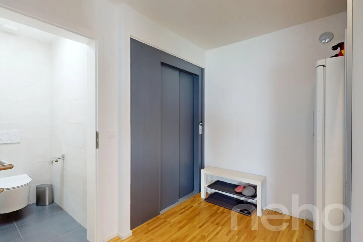 Stunning Modern House with Panoramic Views of the Alps - Photo 11 of 13