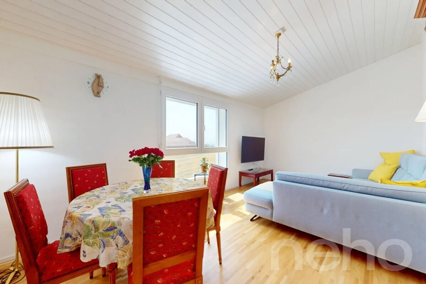 Stunning Modern House with Panoramic Views of the Alps - Photo 12 of 13