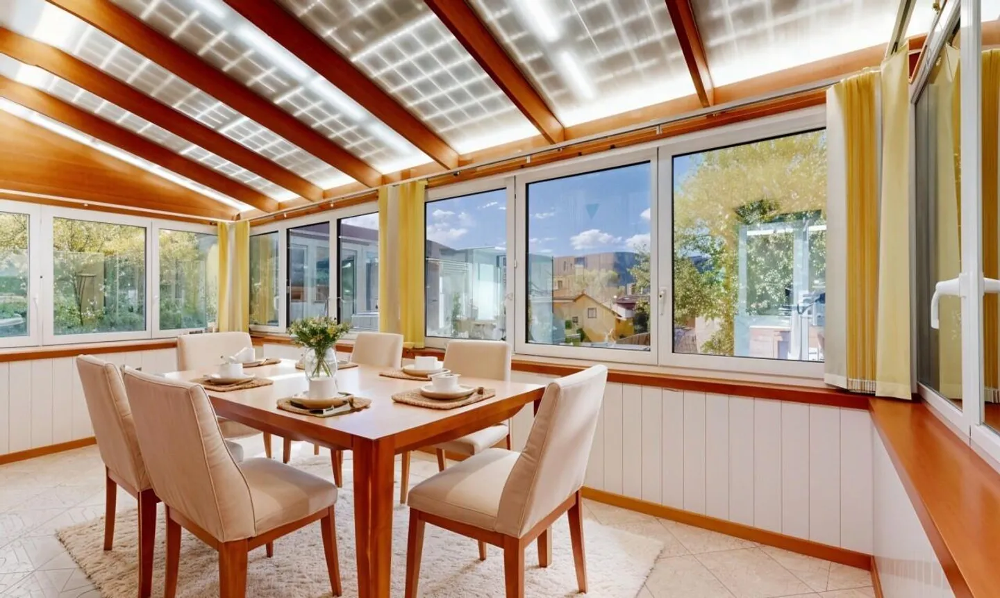 Spacious villa with high potential and independent apartment - Photo 4 of 11