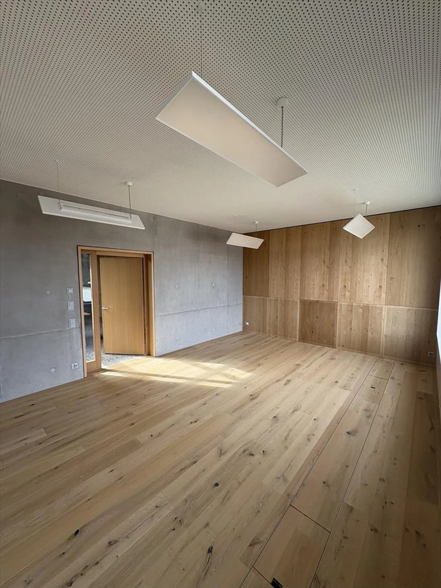 Ufficio moderno di 28,60 m2 in affitto a Courtaman! - Foto 1 di 5